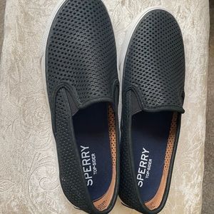 Sperry shoes gently worn